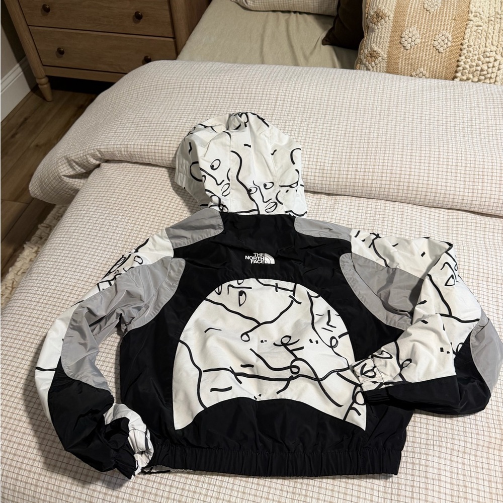 The North Face White, Black & Gray Graphic Hooded Bomber Jacket - Picture 13 of 14